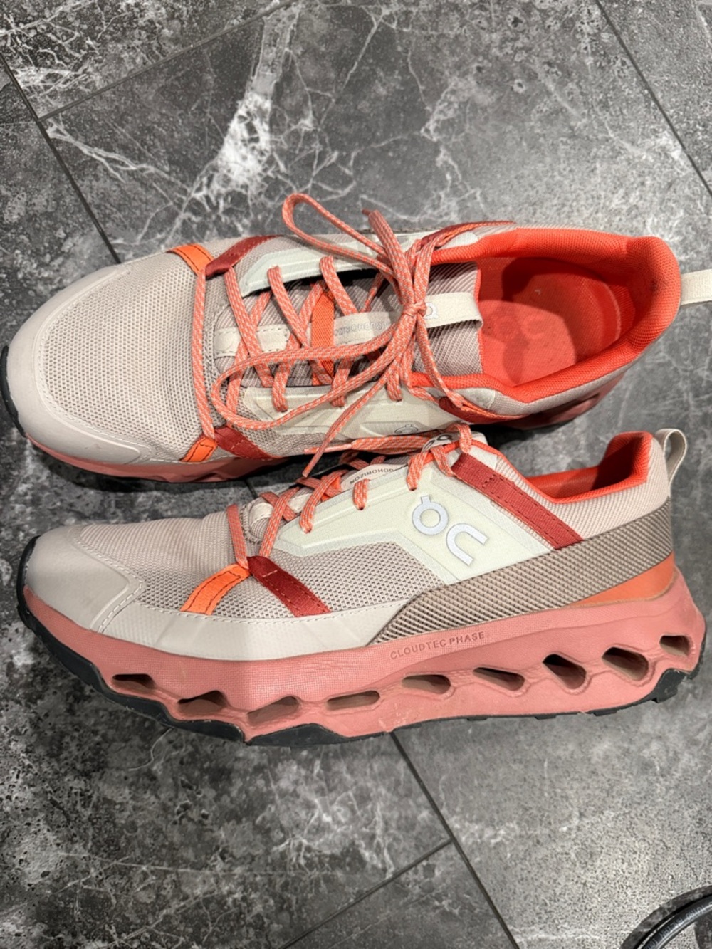 On Running Women's Cloud Horizon Athletic HikingSneakers in Coral and Beige
